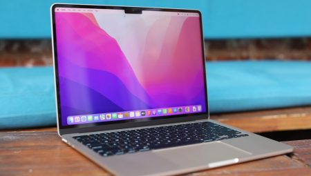 15 inç MacBook Air için üretimi azaltma kararı verildi