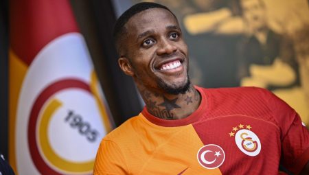 Zaha: Galatasaray’da Şampiyonlar Ligi heyecanını yaşamayı hedefliyorum